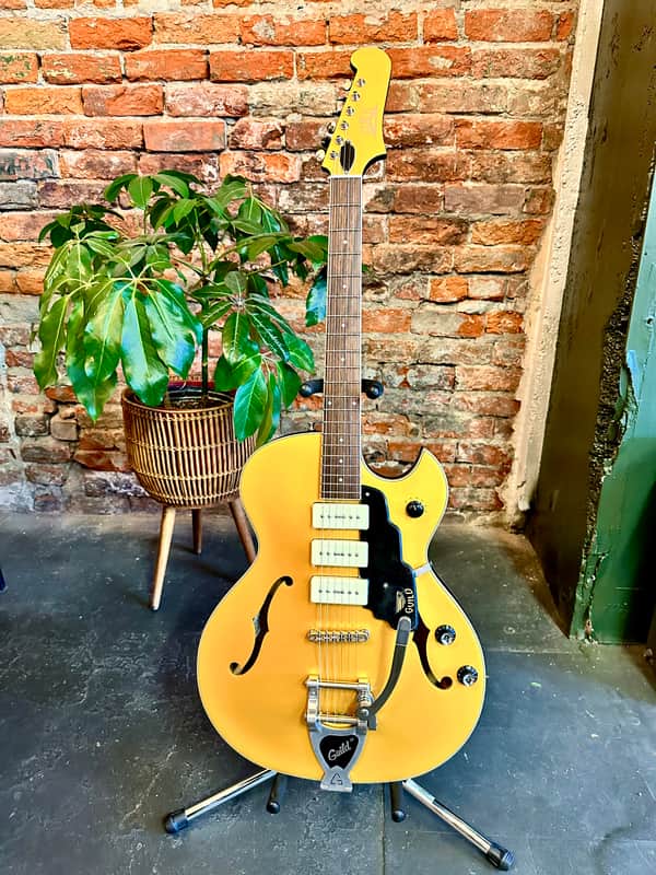 Guild Newark St. Collection Starfire I Jet 90 2020 - 2021 - Gold image 1