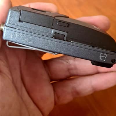Sennheiser 🎧 Sennheiser AM 100 G2 True Diversity Receiver + SK 100 G2 Bodypack Transmitter image 9