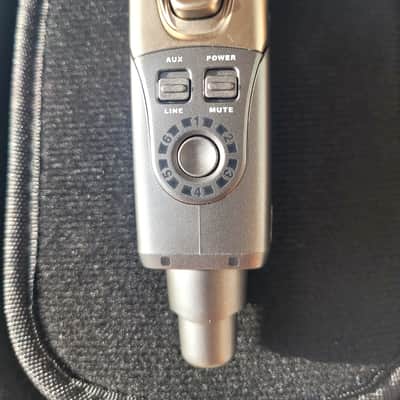Xvive U4 Wireless In-Ear Monitor System image 8