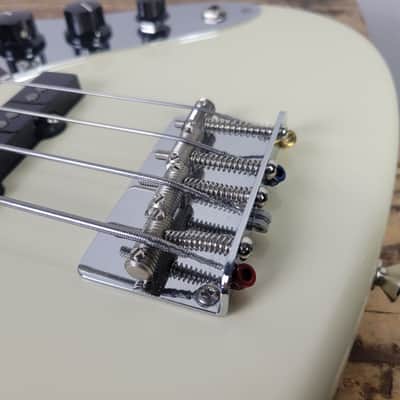 2022 Fender American Vintage II 1966 Jazz Bass - Olympic White With OHSC image 12