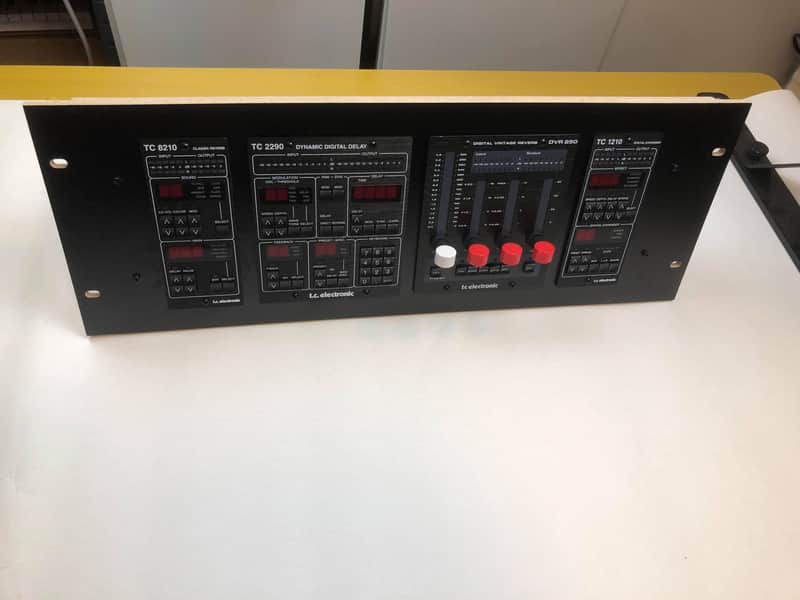 TC Electronic 19 Inch Rack or desktop Stand for DVR250 TC1210 TC2290 TC8210 Black image 1