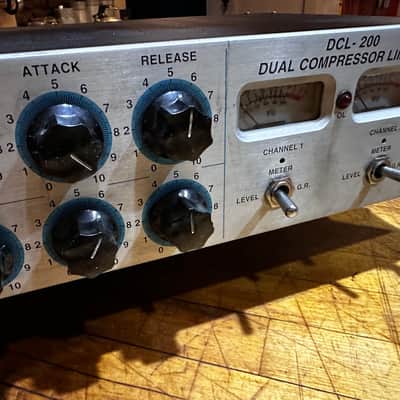 Summit Audio DCL-200 Dual Tube Compressor Limiter - Super Cool! image 2