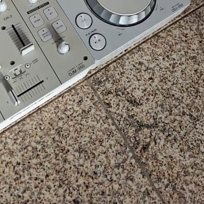 Pioneer CDJ350x2 + DJM350 2010 - White image 2