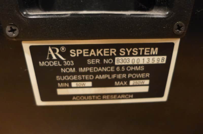 Pair of Vintage Audiophile ACOUSTIC RESEARCH AR 303 Speakers Rare