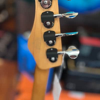 Schecter 2490 CV-4 Bass 2010s - Gloss Natural image 4
