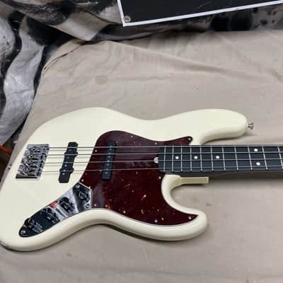 Partsbass 2017 Fender Jazz Bass Body + Status P-style Graphite Neck 4-string Bass 2017 image 2