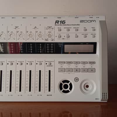 Zoom R16 - Chassis + Push button image 3
