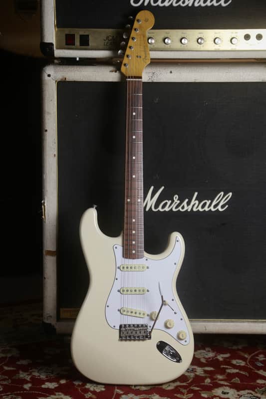 Fender Stratocaster ST-62, Crafted in Japan 2006-2008 - Vintage White image 1