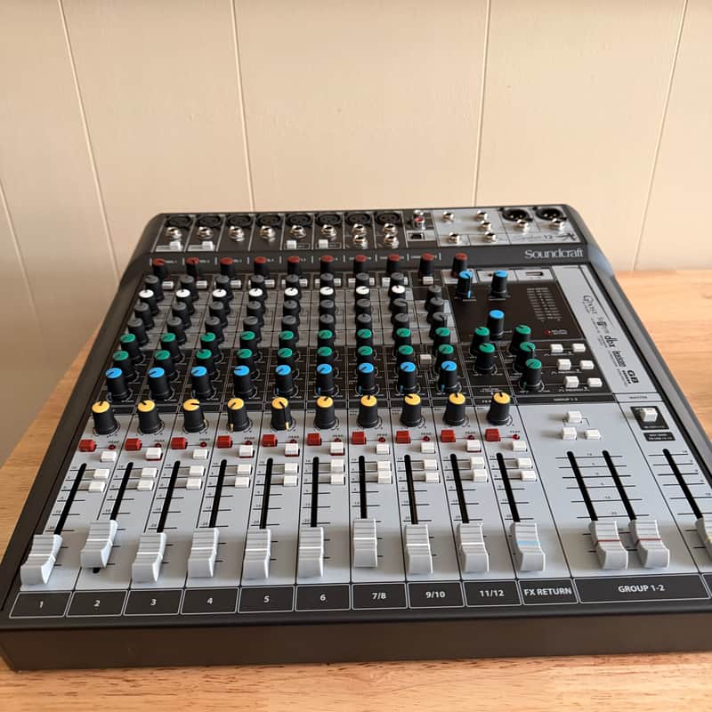 Soundcraft Signature 12 Compact 12-Channel Analog Mixer with Effects 2010s - Blue/Silver image 1