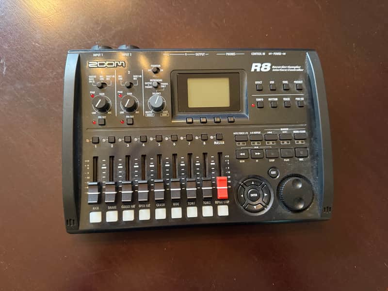 Zoom R8 Recorder: Interface: Controller: Sampler 2010s - Black image 1