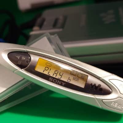 Pro Restored Perfect Sony WM-EX2000 Walkman In Box Complete barely used - video image 9