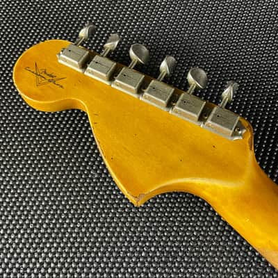 Fender Custom Shop 1967 Stratocaster, Heavy Relic- Aged Vintage White image 17