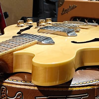 Epiphone Casino Made in China with Gibson Usa electronics upgrade image 5