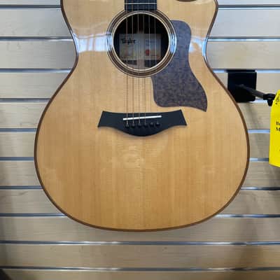 Taylor 714ce with ES2 Electronics 2018 - Natural image 1