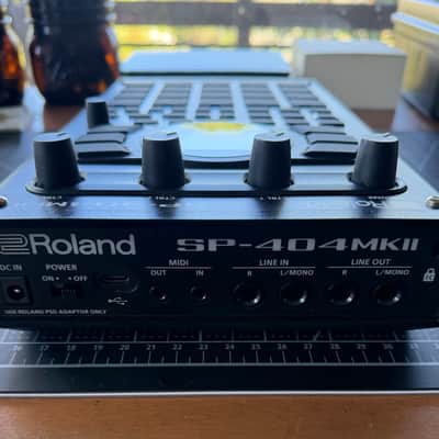 Roland SP-404MkII 2021 - Present - Gray image 2