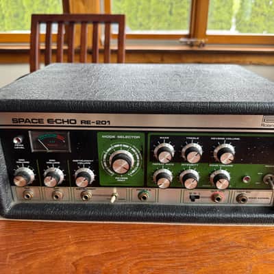Roland RE-201 Space Echo Tape Delay / Reverb 1980 - Black