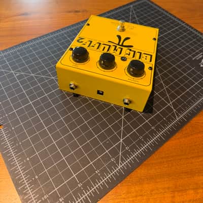 Electro-Harmonix / JHS / Big Muff 2 Third Man Limited Edition Yellow image 2
