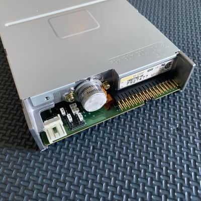 Akai S5000 / S6000 Sampler Original Floppy Drive image 5