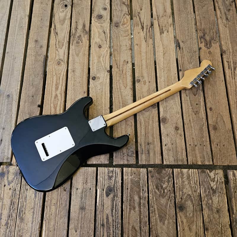 Electric Guitar Fender Stratocaster 2003 Mexican, Black USED