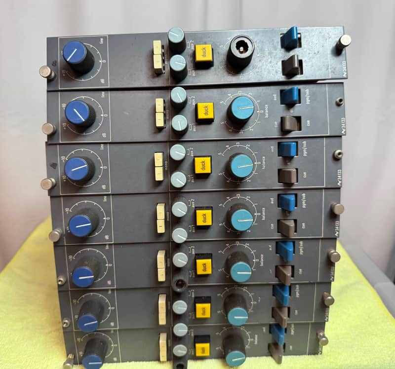 Neve 34133 Stereo Line/Mic preamplifier image 1