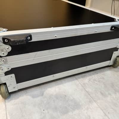 Soundcraft Si Impact 32-Channel Digital Mixer 2010s - Black / In Gator Road case image 12