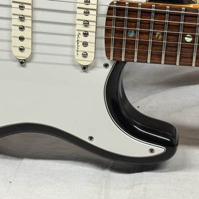 Fender American Deluxe Fat Stratocaster HSS Guitar with Case 2000 - Black / Rosewood fingerboard image 6