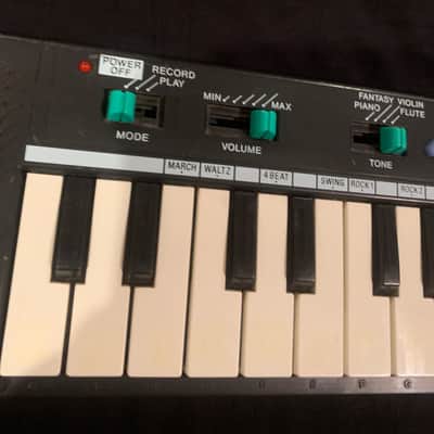 Casio Pt-12 1980’s - Black image 6