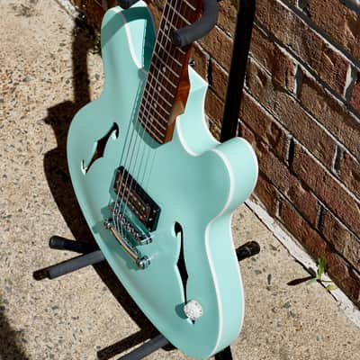 Fender Tom DeLonge Starcaster Rosewood Fingerboard Chrome Hardware Satin Surf Green image 4