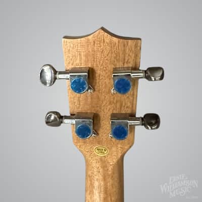 Amahi UK120CW Concert Ukulele, Traditional Shape, Select Mahogany Top, Back & Sides image 8