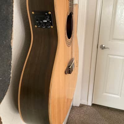 Luna guitar (damaged) signed by Mike Stern and Eric Johnson image 4