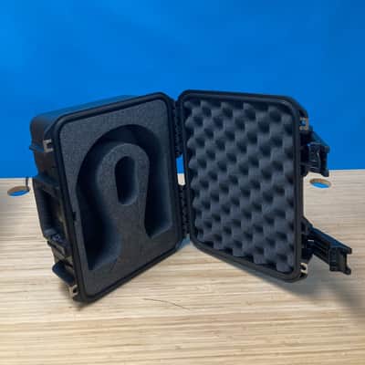 Dekoni Audio Headphone Hero Hard Travel Case With Headphone Stand Insert - Used image 2
