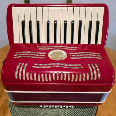 Salanti  Model 24-1960 - Vibrant red-25 keys 12 bass image 3