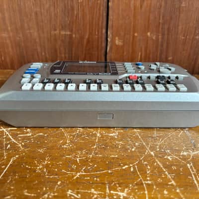 YAMAHA QY100 16-Track Portable MIDI Music Sequencer New internal battery image 8
