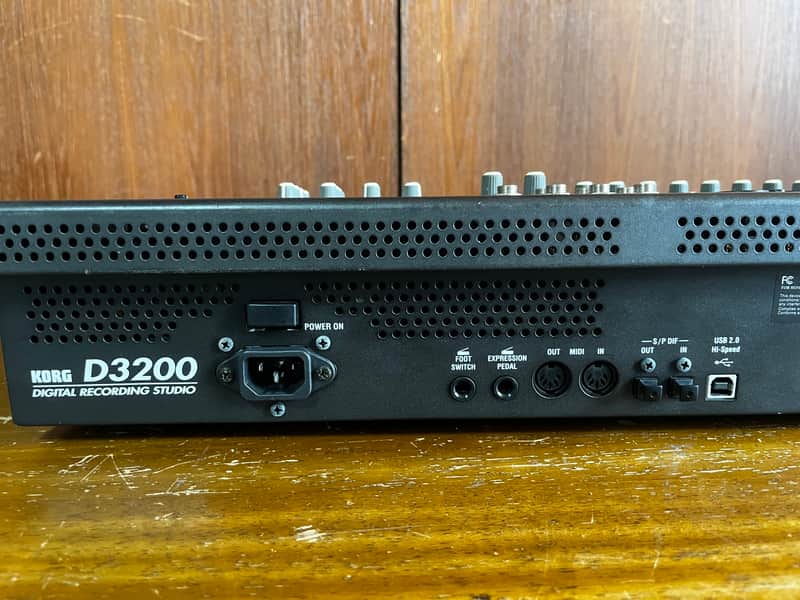 Korg D3200 32-Track Digital Recording Studio Desktop | Reverb Canada