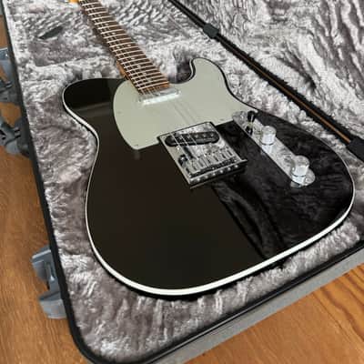 Fender American Ultra Telecaster with Rosewood Fretboard 2019 - 2025 - Texas Tea image 1