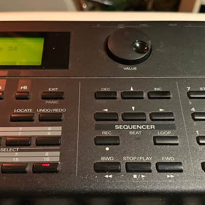 Roland XP-80 76-Key 64-Voice Music Workstation Keyboard 1999 - 2004 - Black image 8