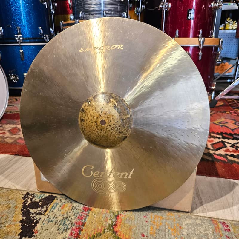 Centent 18" Emperor Crash Cymbal 1427g image 1