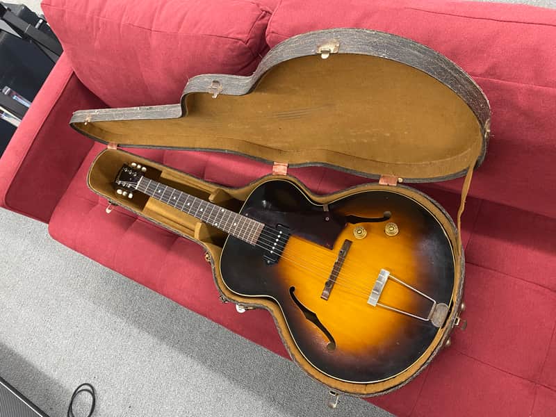 Gibson ES-125 Hollow Body Guitar 1951 - Sunburst with Original Lifton Case