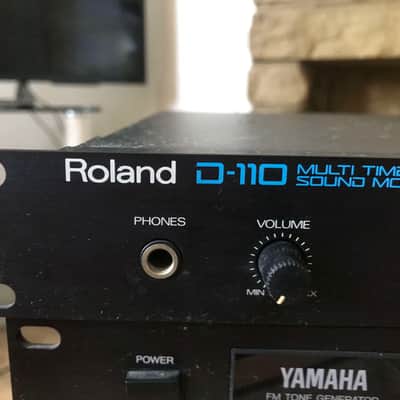 Roland D-110 Multi Timbral Sound Module with Expansion Card, Original Manuals and Box.
