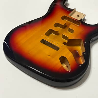 Unbranded Fender Stratocaster Copy Vintage 60s 3TSB finish Strat Body image 2
