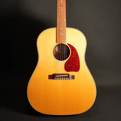 Gibson J45 Standard 2009 - Natural image 1