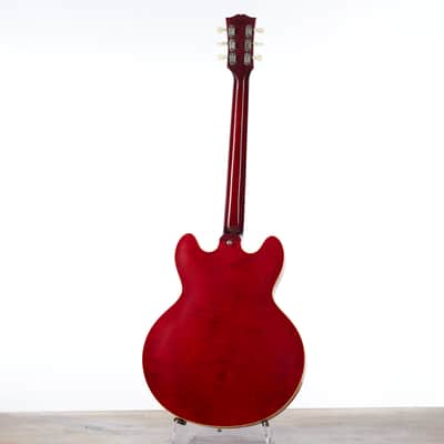 Gibson Custom 1964 ES-335 Reissue, Sixties Cherry | Demo image 3