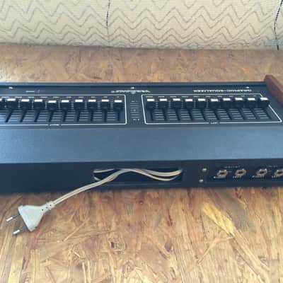 Vermona E2010 Graphic Equalizer 1977 image 4
