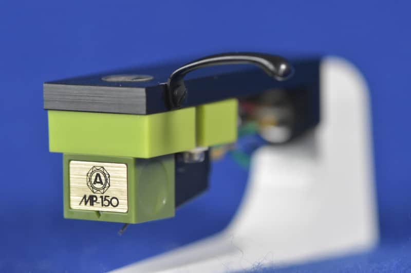 Nagaoka MP-150 Phono Stereo Cartridge With headshell In Excellent Condition image 1