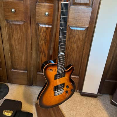 Godin LGXT 2026 - AA Flamed Maple - MINT image 4