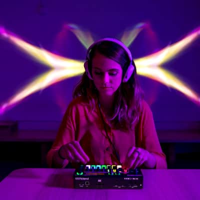 Roland MC-101 Groovebox Compact Music Production Workstation image 8