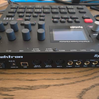 Elektron Syntakt 12 Track Drum Computer & Synthesizer 2022- Present - Black image 3