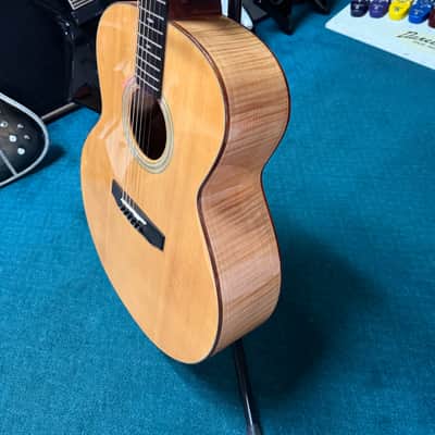 Guild GAD-JF30 Acoustic Guitar with Matching Hardshell Case image 8
