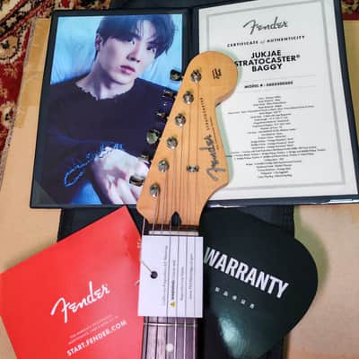 *NEW IN BOX* 2026 Fender Japan Artist Series, Limited Edition JUKJAE Stratocaster Baggy Olympic White, Fender Flagship Tokyo Store Exclusivity 🔥 image 3