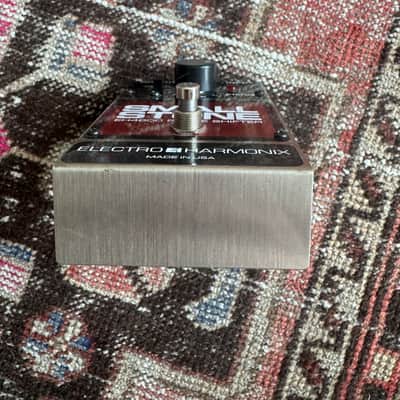 Electro-Harmonix Small Stone EH4800 Phase Shifter V4 with Status LED 1998 - 2006 - Black/Orange image 5